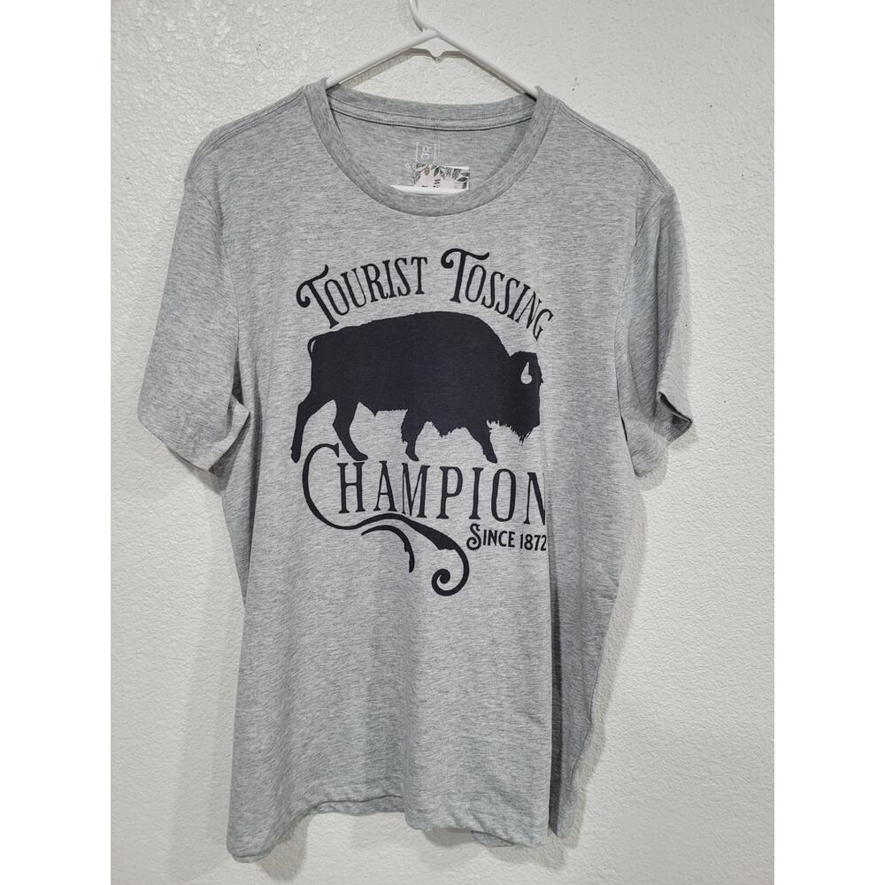 Tourist Tossing Champion Buffalo Gray Women's‎ T-Shirt size Medium #16